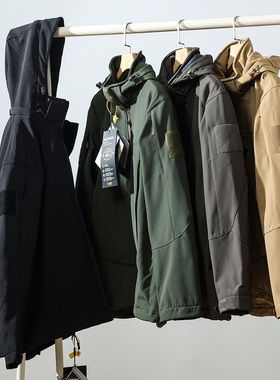 外贸原单户外防风防水加绒连帽战术软壳冲锋衣男秋冬夹克外套0869