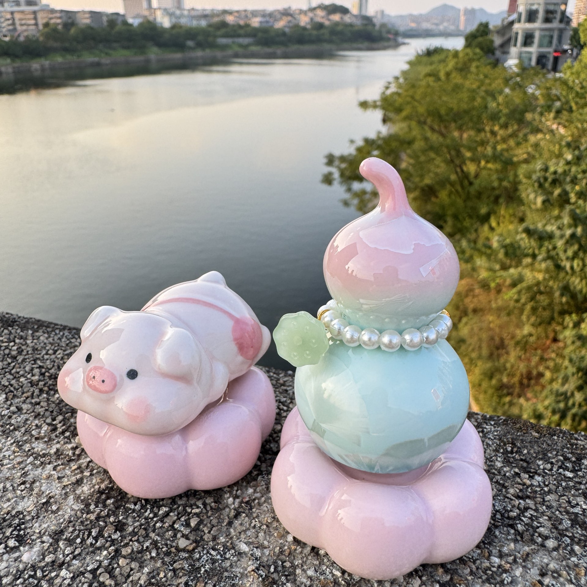 汽车摆件饰品中控台显示屏幕趴趴熊猫玩偶公仔车载可爱装饰用品女