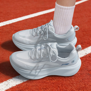 李宁惊鸿COMFY女子跑鞋2026春新款专业跑步体测防滑耐磨网面缓震