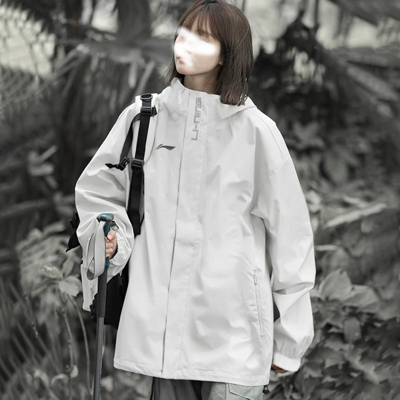 李宁风衣防泼水外套2024秋季新款女款休闲防风冲锋衣连帽运动服