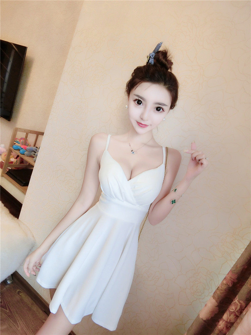 前后V领短裙低胸高腰遮肚子显瘦夏季新款足浴工衣性感女装连衣裙