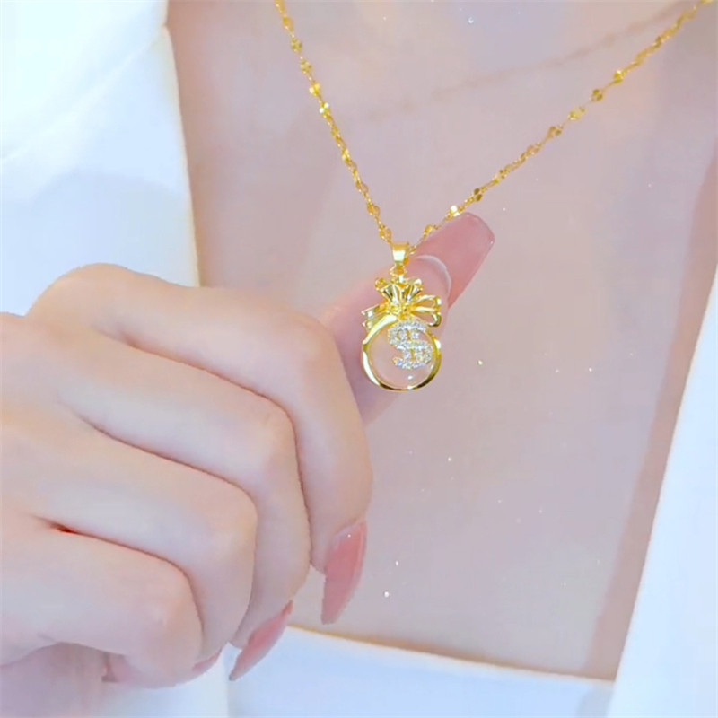 钛钢项链女可水洗不掉色招财纳福钱袋吊坠新款轻奢小众高级锁骨链