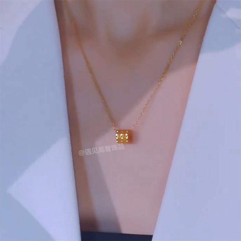不掉色小蛮腰项链女钛钢可水洗永久2025年新款网红爆款轻奢锁骨链