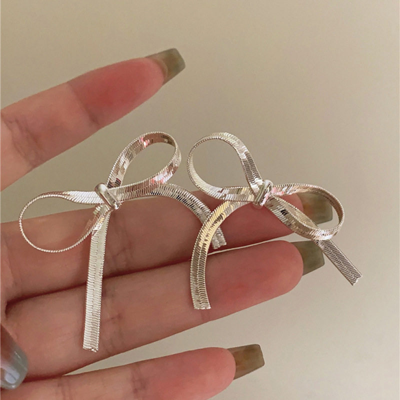 银针蝴蝶结精致几何耳环小众时尚设计感耳订简约高级感耳饰女