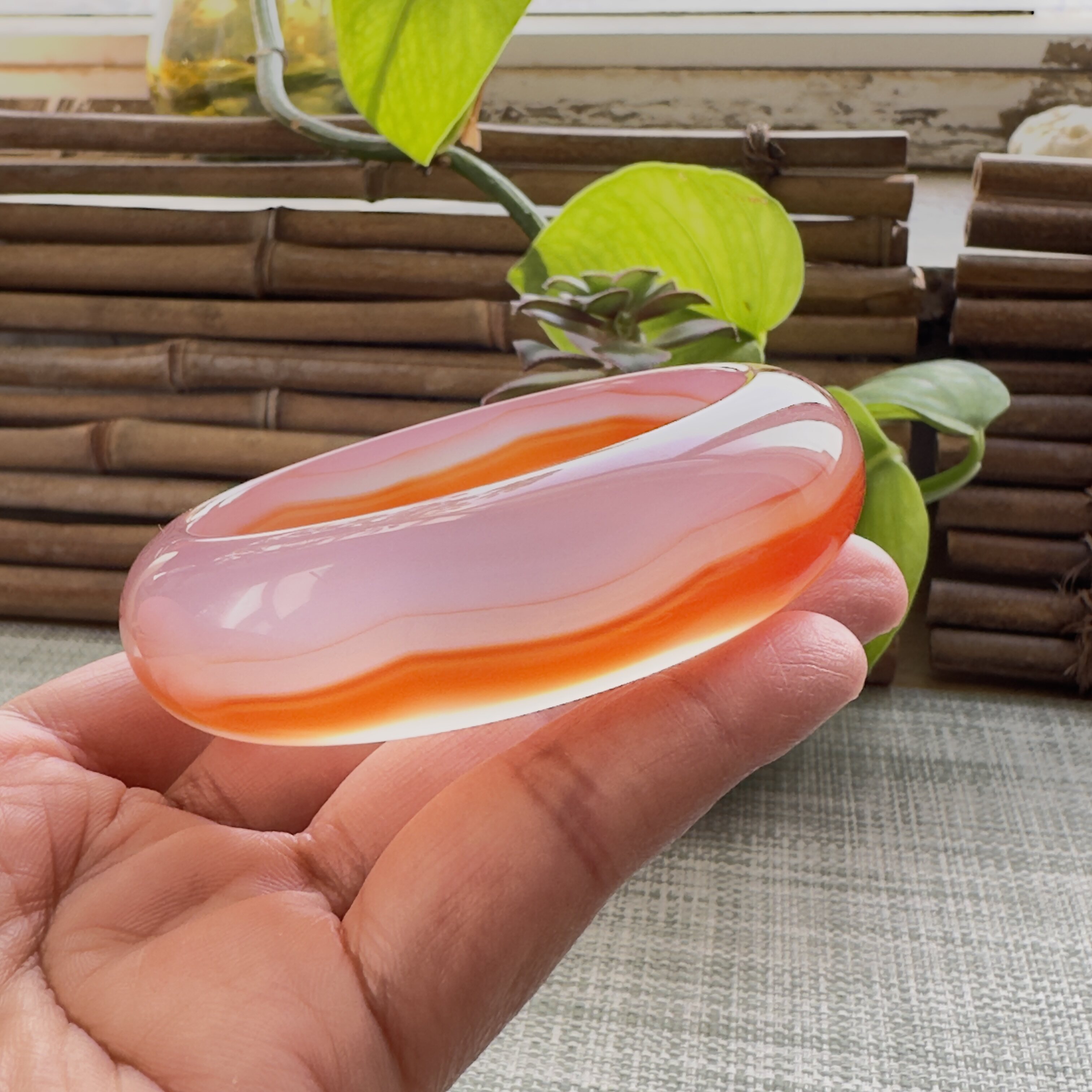 花语玉髓 冰透油润巴西老料红一线缠丝玛瑙手镯圈口58mm