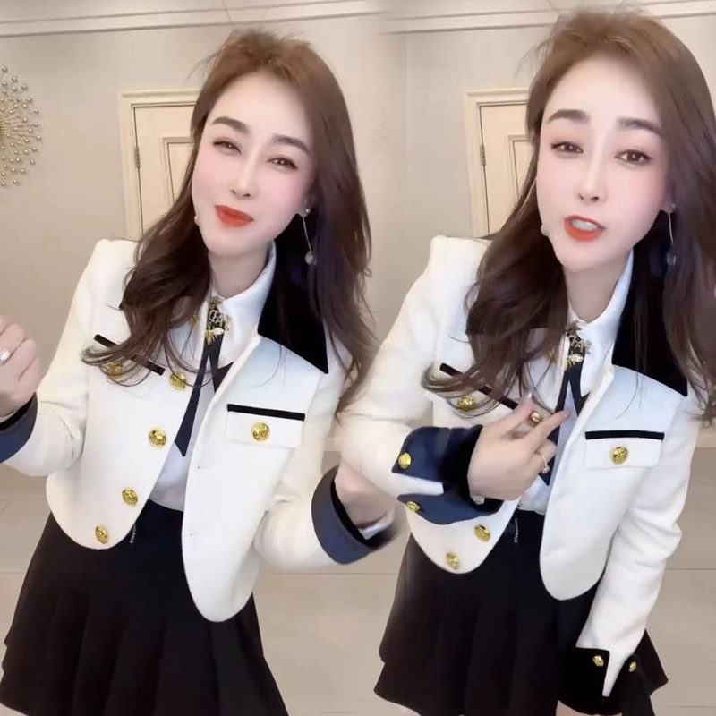 网红同款小香风外套女2023春秋爆款高端简约西服洋气POLO领上衣女