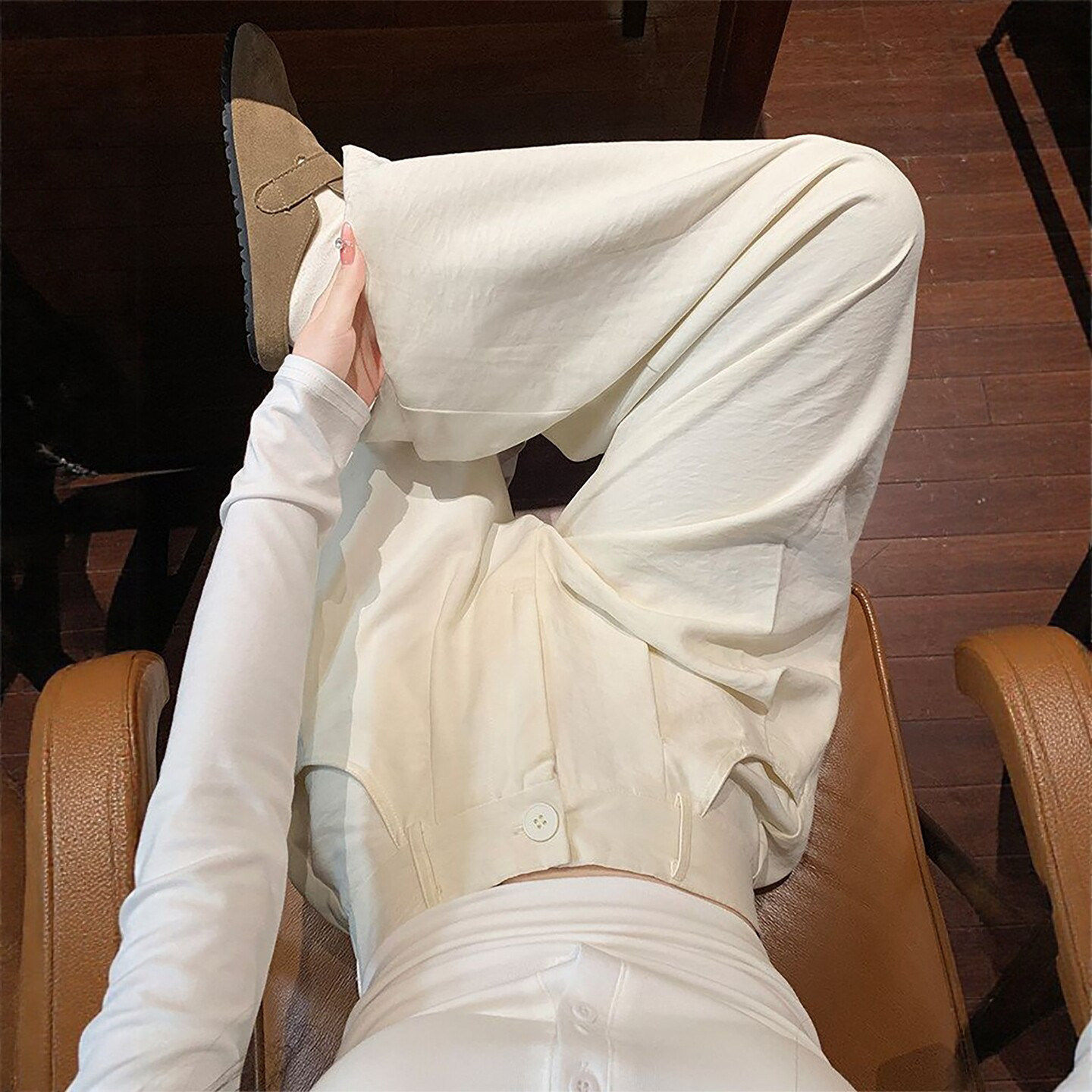 米白色奶芙西装裤女春夏薄款2026新款高级感垂坠感宽松慵懒阔腿裤