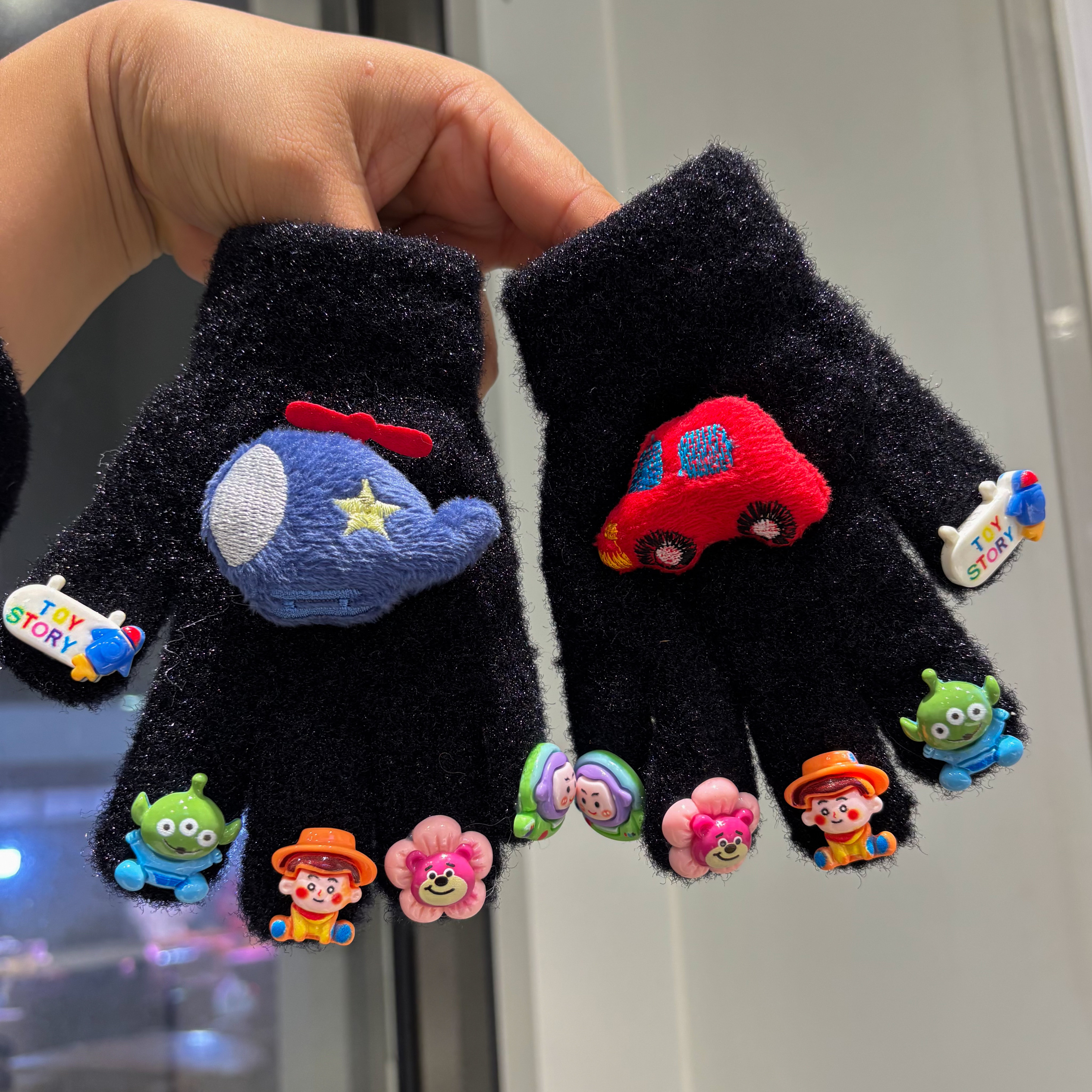 冬天儿童手套卡通小汽车总动员小孩五指手套学生写字保暖洋气手套