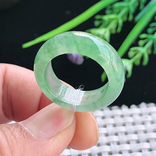 实拍A货翡翠18 4.2老坑冰透起胶冰晴绿指环戒指男女玉戒 7.6