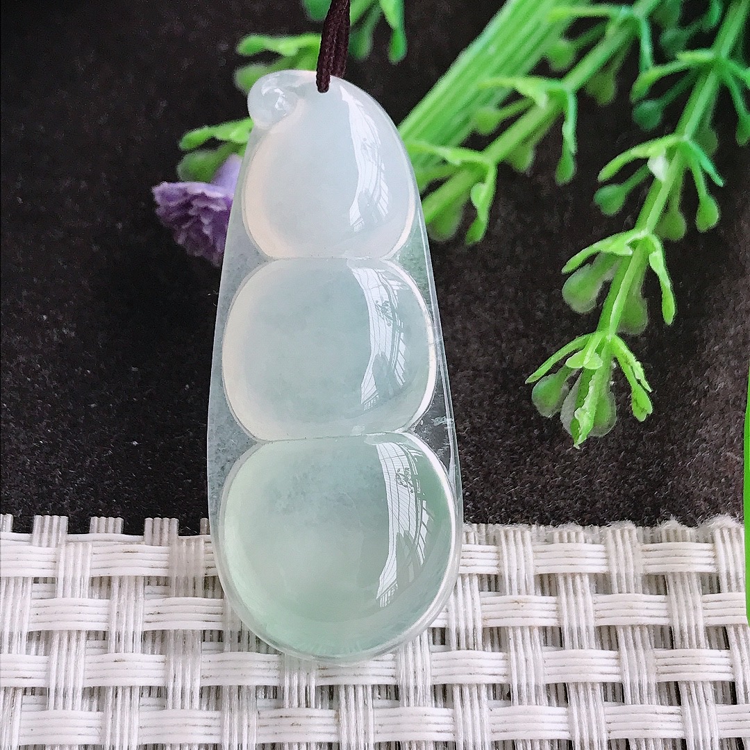 天然A货翡翠43.2/18.5/5.7老坑冰种果冻胶冰晴四季豆吊坠翡翠福豆