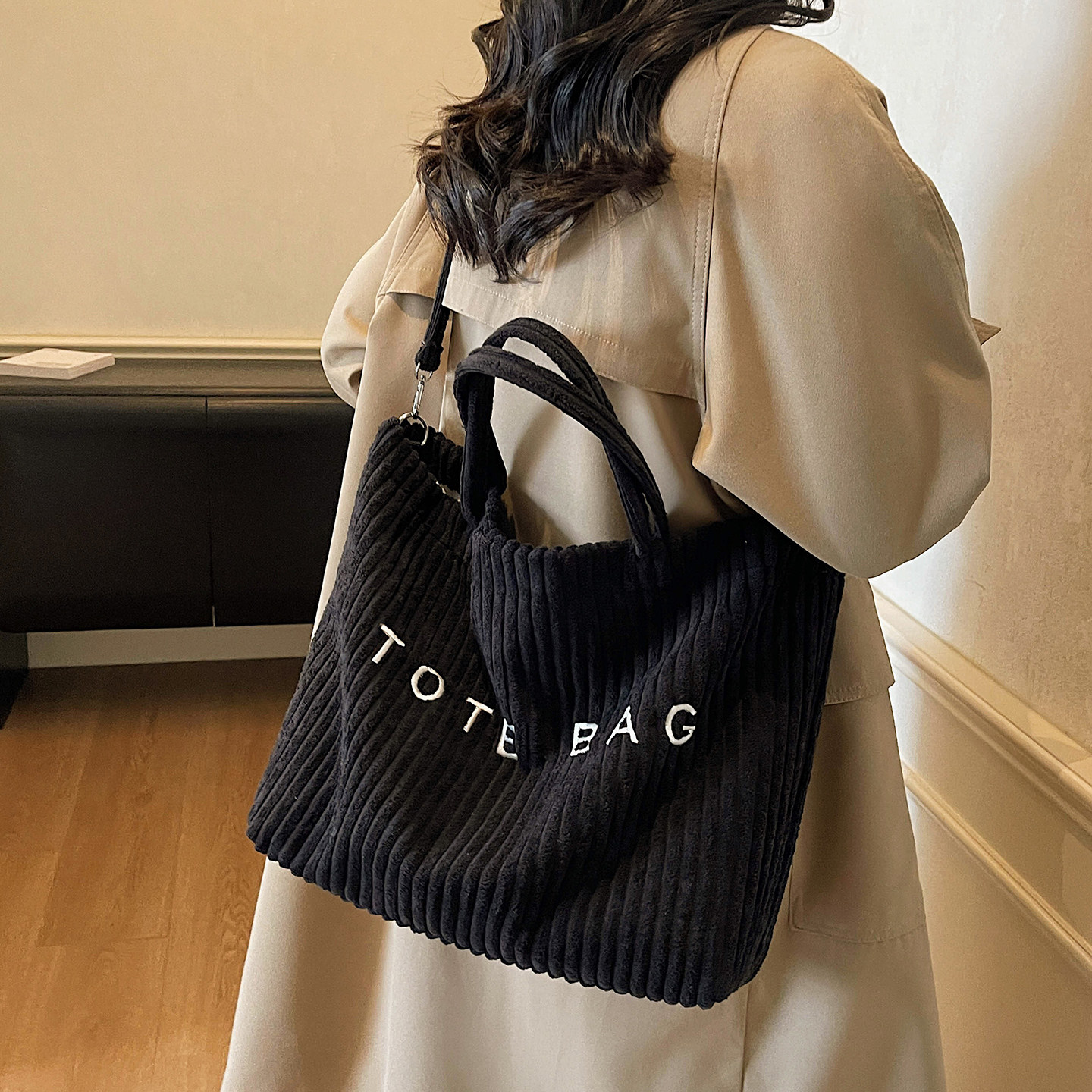 灯芯绒包包女式2026新款潮休闲手拎包大容量托特包学生上课斜挎包