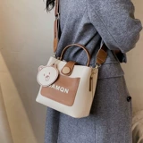 Весенняя модная сумка на одно плечо, универсальная брендовая сумка через плечо, популярно в интернете