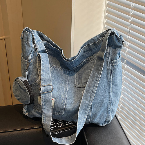 牛仔布包包女式2026新款潮流行百搭单肩包大容量斜挎包通勤托特包