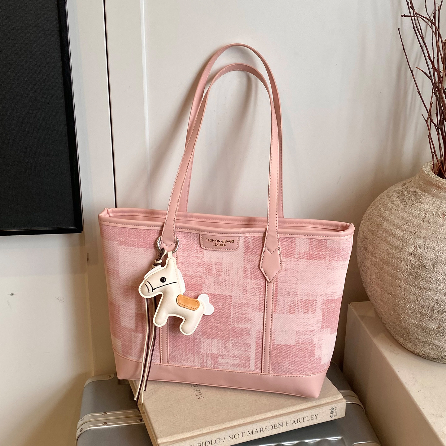 托特包包女款2026新款时尚高级感轻奢小众单肩包大容量通勤手拎包,箱包皮具/热销女包/男包,通用款女包,淘宝优惠券,粉丝福利购,淘宝优惠卷