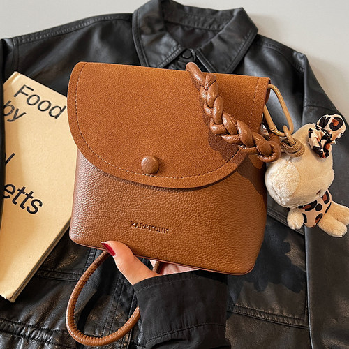 时尚洋气手提斜挎女包休闲水桶包