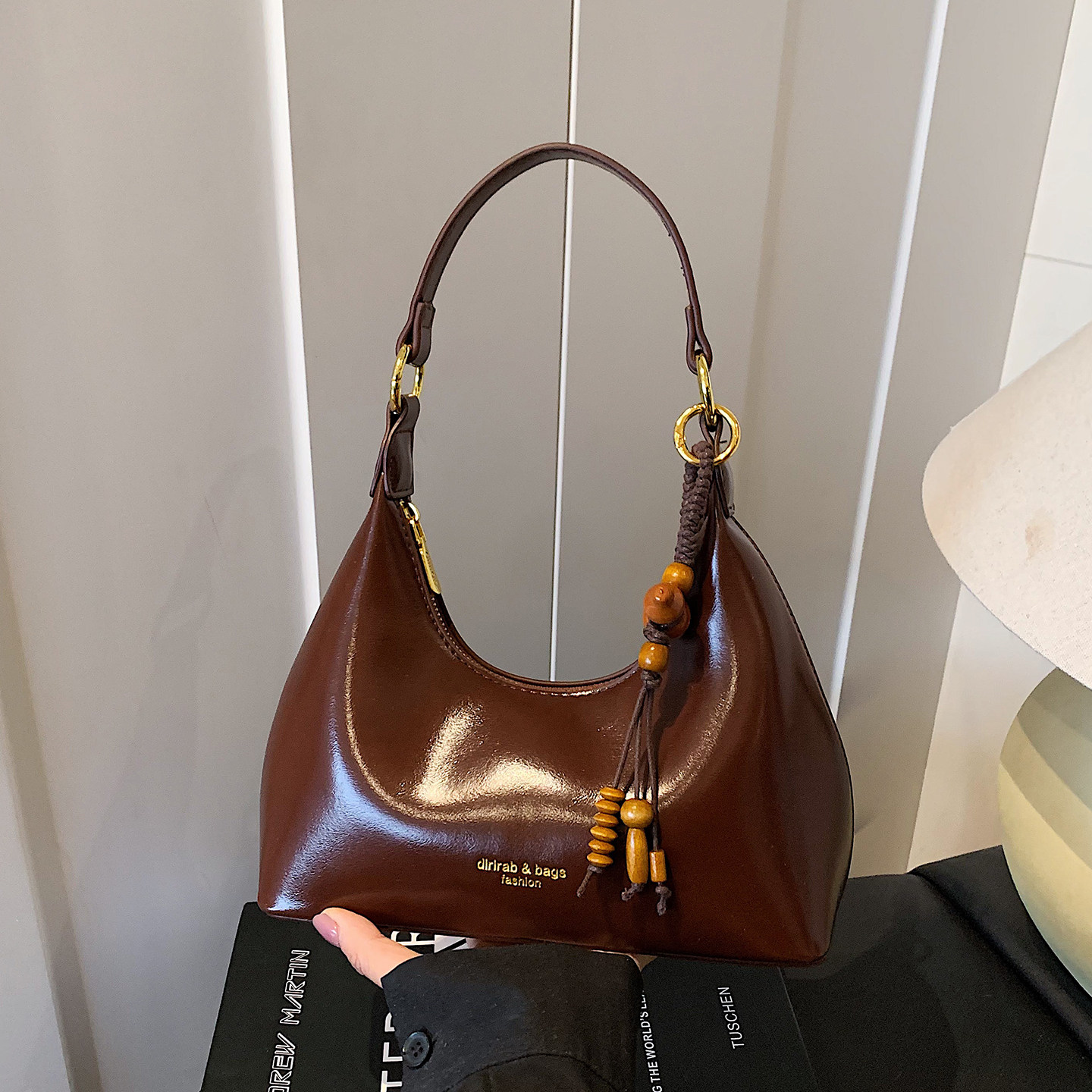 2025新款百搭时尚复古腋下包