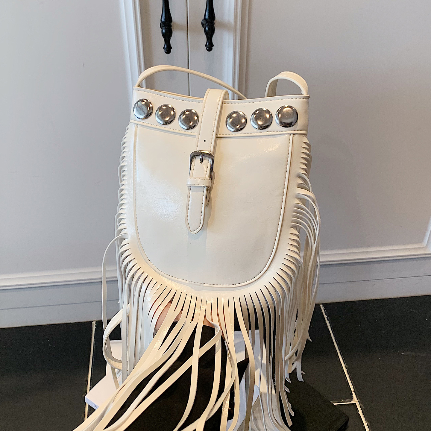 银色包包女式2025新款潮流行时尚流苏包欧美复古斜挎包百搭单肩包