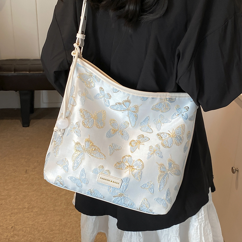 高级感单肩包斜挎水桶包