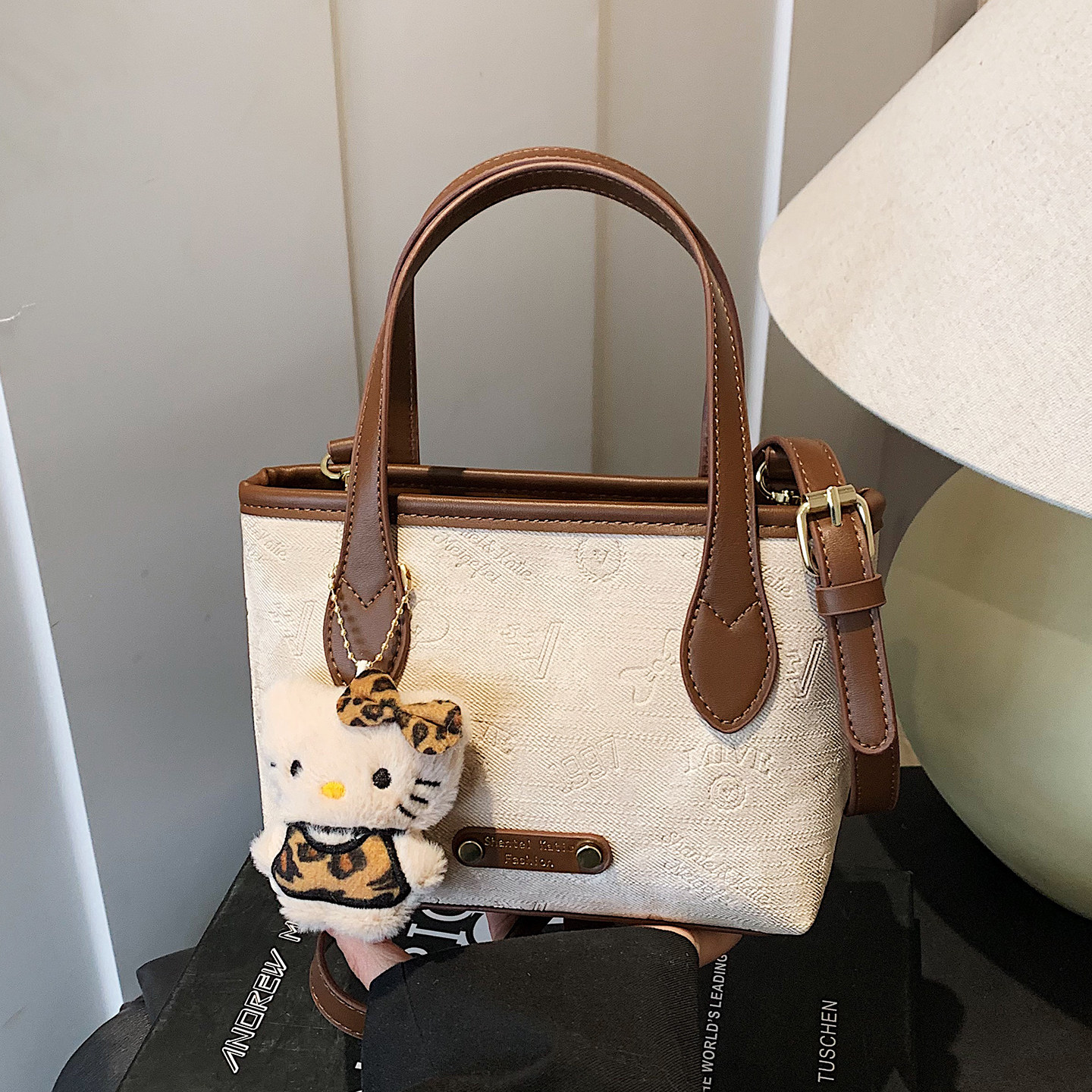 高级感轻奢小众手拎包包女款2026新款复古时尚超火单肩斜挎水桶包,箱包皮具/热销女包/男包,通用款女包,淘宝优惠券,粉丝福利购,淘宝优惠卷