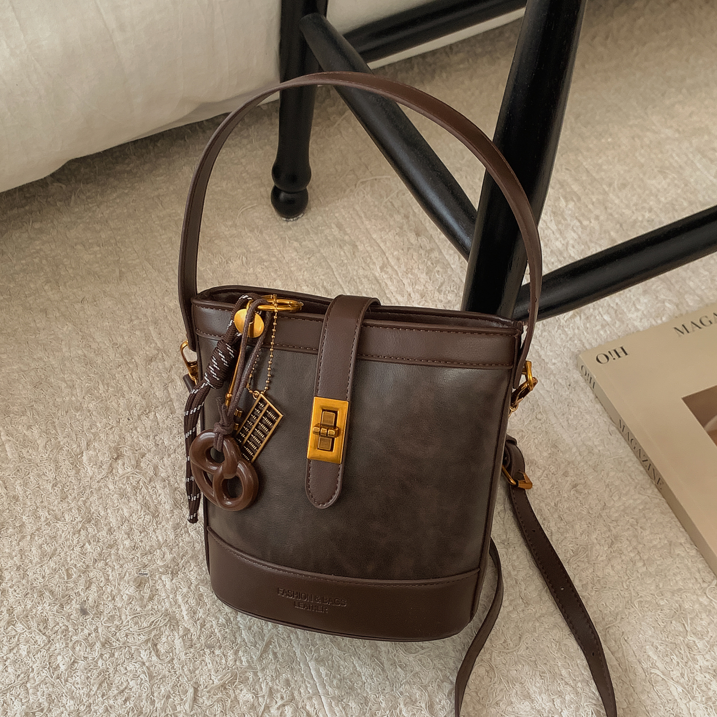 2025新款小众百搭时尚复古水桶包