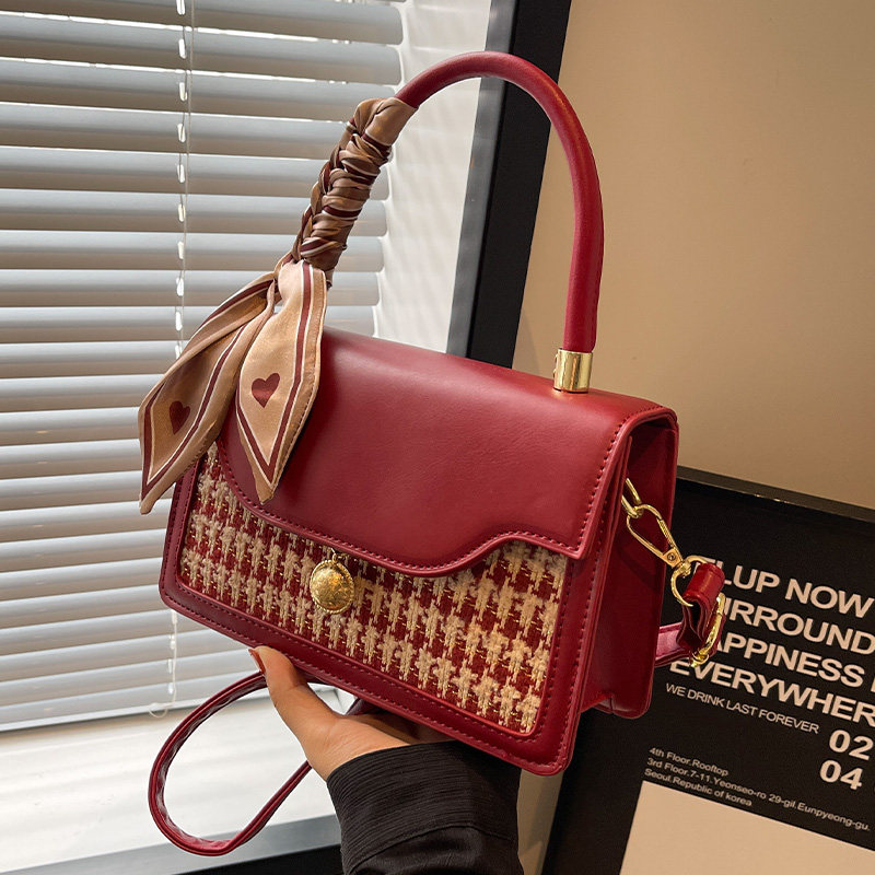 红色包包女士2025新款时尚婚包手提包小方包斜挎包结婚伴娘新娘包,箱包皮具/热销女包/男包,小方包,淘宝优惠券,粉丝福利购,淘宝优惠卷