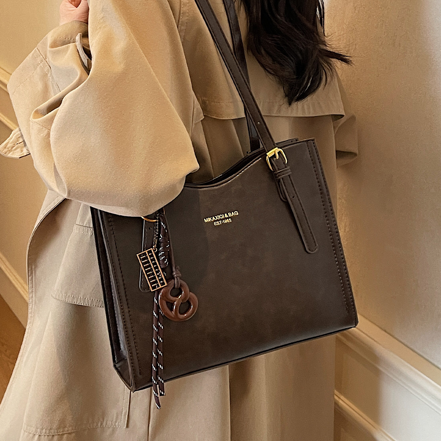 2025新款小众包包女式潮时尚百搭