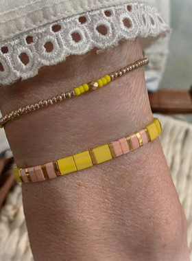 2026度假风手链女夏小众高级感闺蜜款编织串珠手链轻奢ins潮首饰