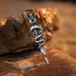 新款轻奢蛇杖项链男款蛇年本命年吊坠纯银轻奢小众男士灵蛇权杖男