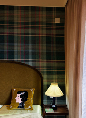 荷兰原装进口壁画 Checking Out Nature 绿野仙踪 英格兰格子墙纸