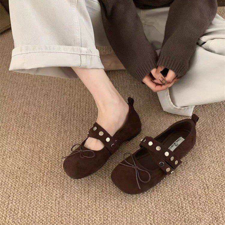 复古圆头铆钉玛丽珍鞋女2026新款蝴蝶结芭蕾舞单鞋百搭软底平底鞋