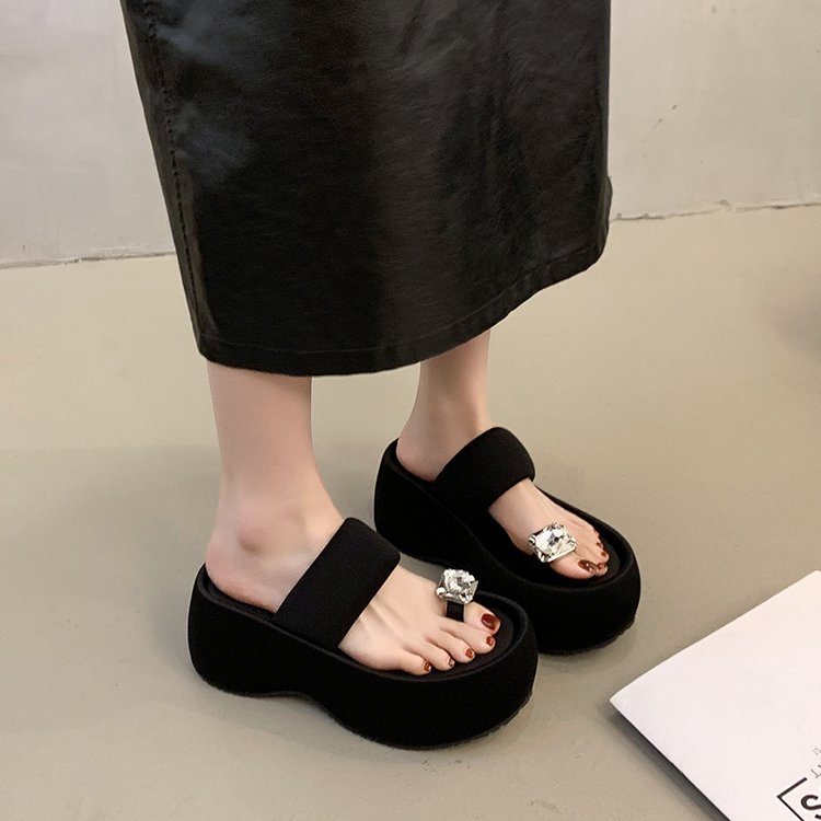 超火绝美沙滩套趾凉拖鞋