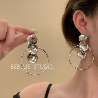 视觉降温~高级感夸张金属大圈圈圆环耳钉女时尚ins风耳环独特耳饰