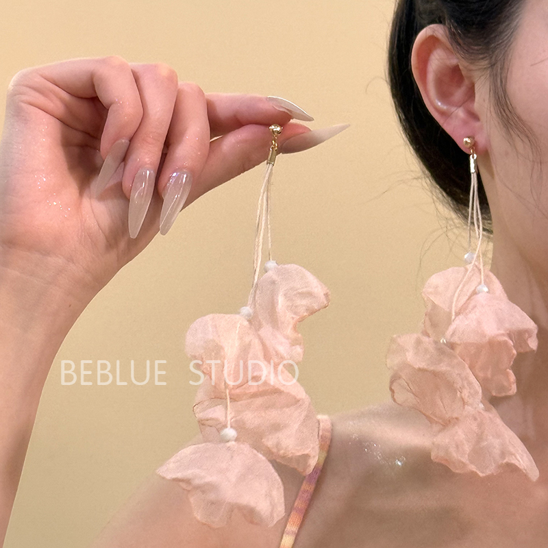 实在太仙了~春夏粉色花瓣流苏花朵耳钉女夸张耳环海边度假风耳饰