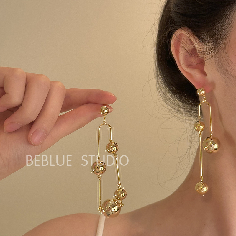 朦胧夜曲~复古法式金球耳环轻奢高级感气质不对称耳钉女个性耳饰