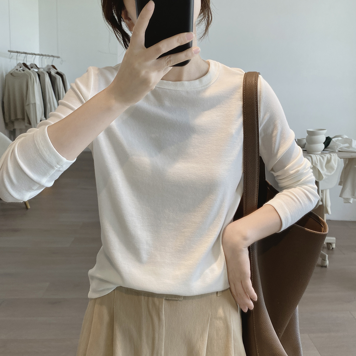 圆领t恤女春秋季新款韩版显瘦简约打底衫减龄基础款长袖棉质上衣