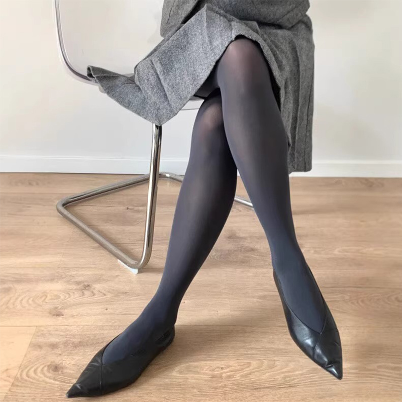 秋冬醉爱的天鹅绒丝wa，没有之一！哑光雾面质感，微透肉不张扬！