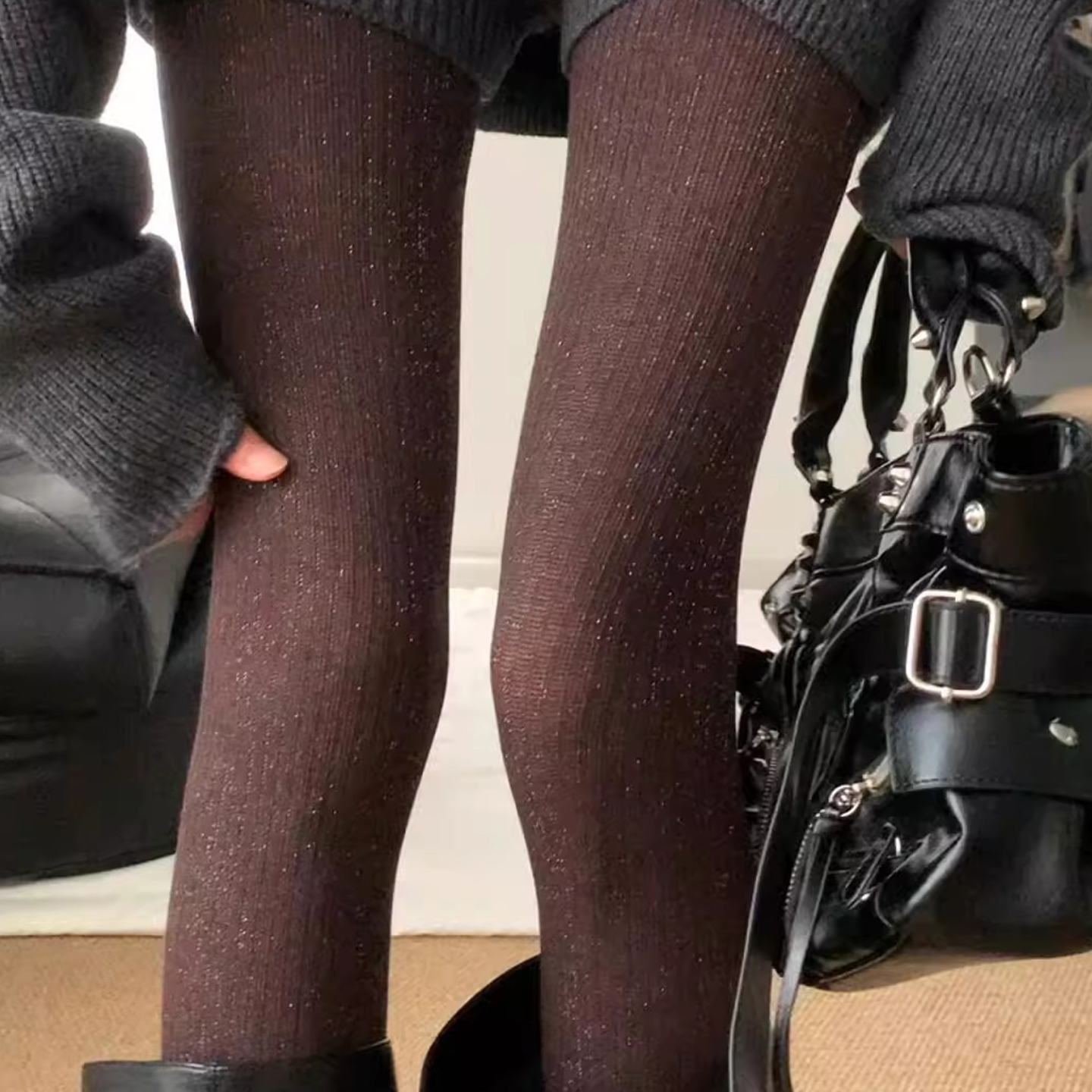 绝~今年爆火的焦糖树莓咖！高智感满满的竖条纹bling丝线连裤袜！