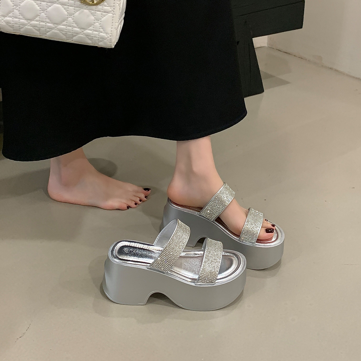 松糕厚底凉拖鞋女外穿夏季新款水钻一字带坡跟凉鞋小个子增高拖鞋