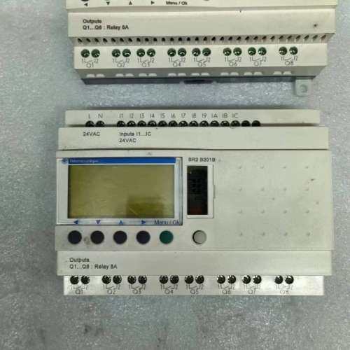 适用SR2 E201B 可控制PLC，成色如图，测议价