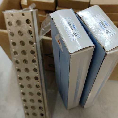 适用7V200M9F 汇流排1个。。。货位S议价