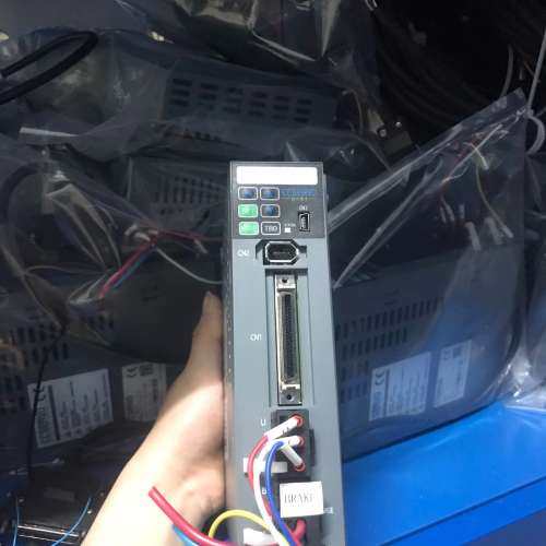 适用超川伺服电机400w，CC-D3P040A2-A，带线，成色议价