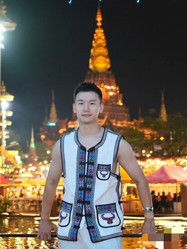 西双版纳哈尼族服马甲网红款棉麻大象夏季民族服装工作表演服坎肩