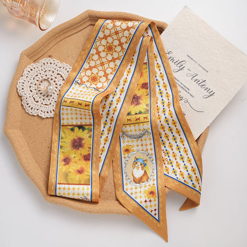 可爱猫咪日系原创丝巾女