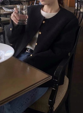 韩国正品  LEROBE1082501 日本进口羊毛65 %粗花呢气质金扣外套