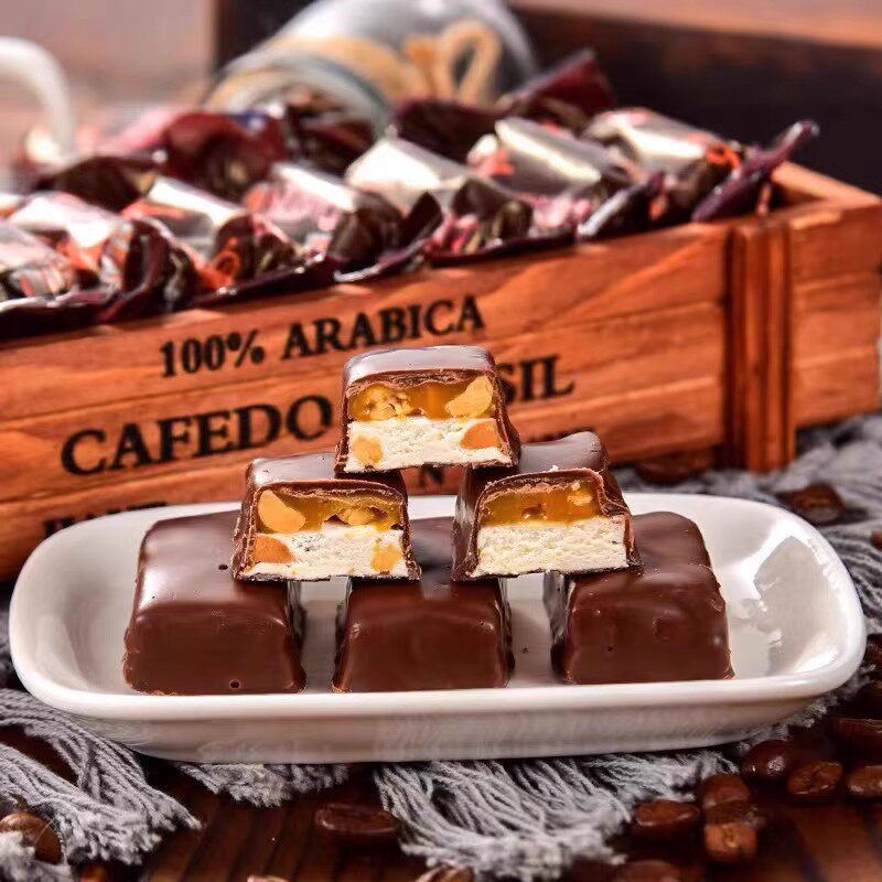 黑爵士巧克力夹心花生焦糖果俄罗斯进口KDV牛奶零食喜糖散装拉丝