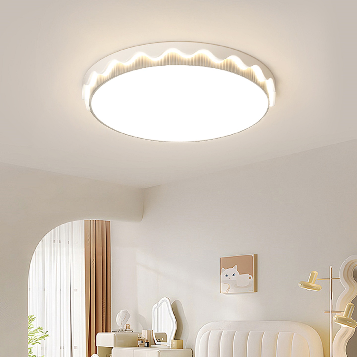 奶油风卧室吸顶灯2025年新款