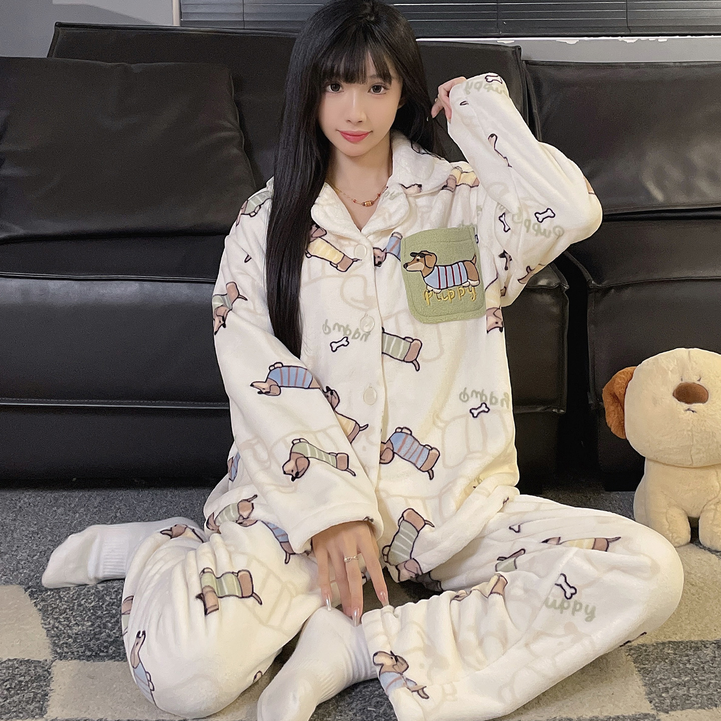 法兰绒睡衣女秋冬季新款小翻领