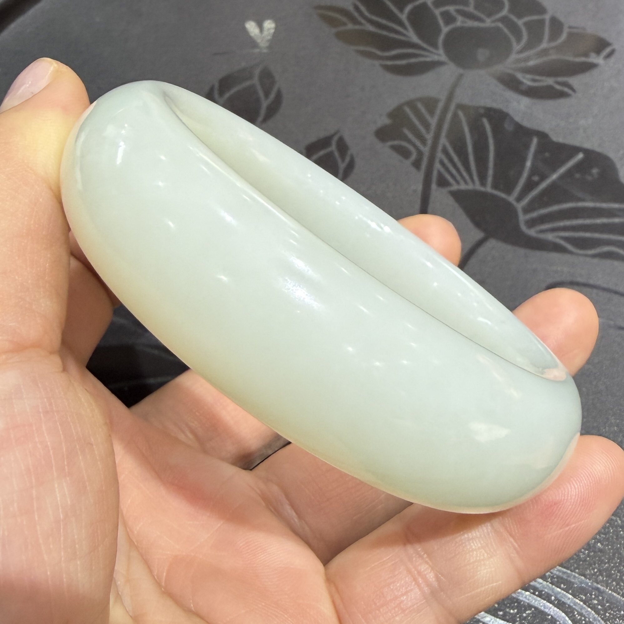 新疆和田白玉籽料手镯 小配饰原石耳坠 玉石雕刻培训学校
