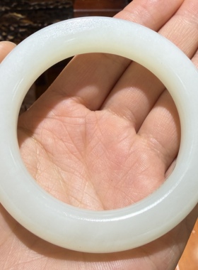 新疆和田白玉籽料手镯带皮 戒指戒面耳坠 玉石雕刻培训学校