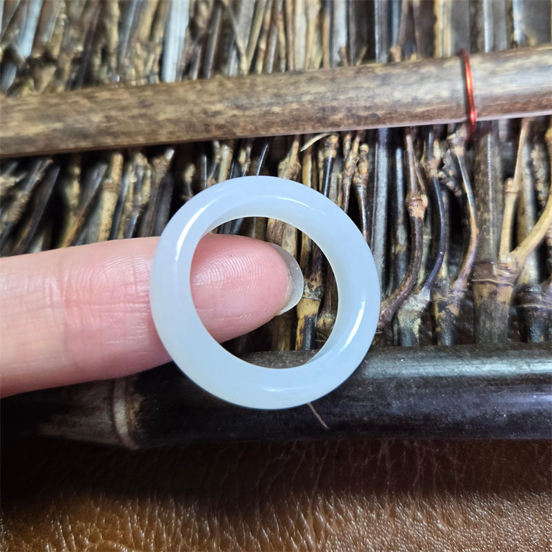 羊脂玉籽料 戒指 指环新疆和田玉吊坠挂件玉石雕刻培训学校